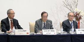 Former leaders of China, Japan, S. Korea attend int'l meet