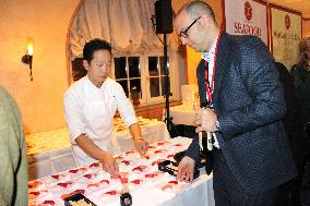 "Japan Night" held at World Economic Forum