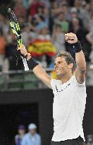 Nadal advances to Australian Open 3rd round