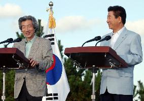 (1)Koizumi, Roh agree to speed up work on N. Korea nuke issue