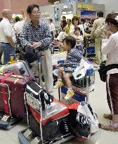 Return rush after Golden Week begins at Narita, Kansai airports