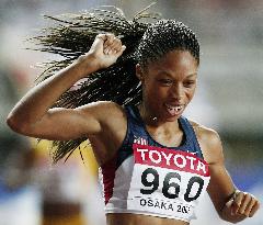 Allyson Felix claims gold in women's 200 meters