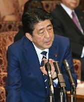 Abe corrects past Diet answers over favoritism allegations