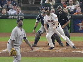 Gattis homers for Houston