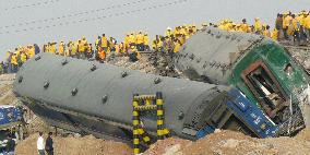 At least 70 dead, hundreds injured in China train collision