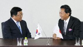 Hatoyama agrees to deepen ties with China, S. Korea