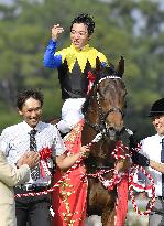 Horse racing: Makahiki edges Satono Diamond for Japanese Derby crown