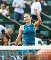 Tennis: Halep at French Open
