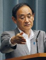 China Navy ship sails near Senkakus, Japan vows to protect territory