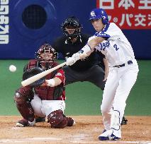 Dragons' Araki reaches 2,000 career hits