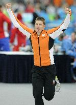 Dutch skater Kramer wins men's 5,000-meter