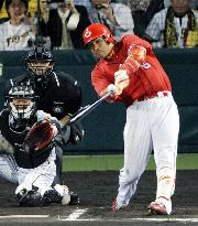 Hiroshima's Kurihara hits tiebreaking double