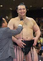 Kotooshu wins 1st Emperor's Cup with 14-1 record at summer sumo