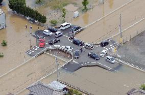 Heavy rain hits western Japan