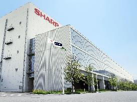 Sharp relocates headquarters to Sakai plant