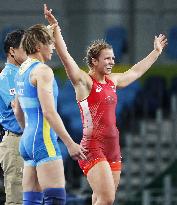 Olympics: Wiebe claims 75-kg wrestling gold