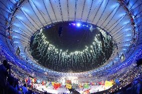 Curtain drawn on Rio Games, flag handed to Tokyo