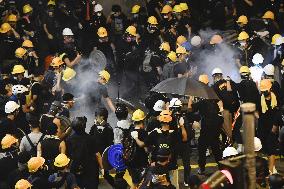 Fresh mass protest in Hong Kong