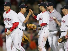 Matsuzaka pitches 1st career complete game in majors