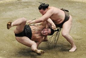 Yokozuna Hakuho wins 20th career title