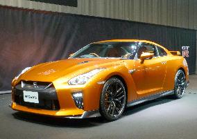 Nissan unveils GT-R for domestic market