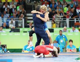 Olympics: Yoshida settles for silver in women's wrestling