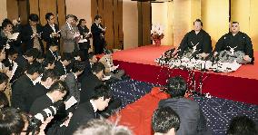 Sumo: Kisenosato formally promoted as 72nd yokozuna