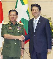 PM Abe meets with Myanmar military chief