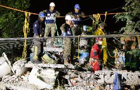 M7.1 quake strikes central Mexico, kills over 200