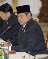 Abe, Yudhoyono sign FTA, agree to tackle climate change