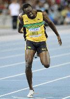 Bolt wins 200m at worlds