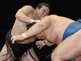 Tochiazuma marks flawless 9-0 at Kyushu sumo