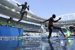Kenya's Kipruto wins gold in men's 3,000-meter steeplechase