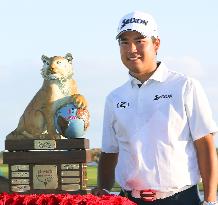 Golf: Matsuyama wins Hero World Challenge