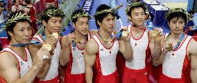 (9)Japanese men claim 1st gymnastics team gold in 28 yrs