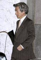 (1)Koizumi briefed on talks with N. Korea
