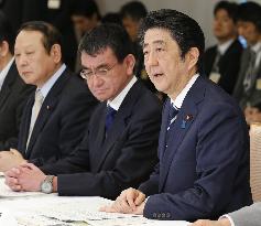 Abe willing to compile supplementary budget for reconstruction