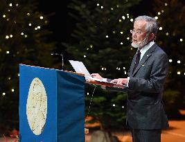 Nobel laureate Ohsumi gives lecture in Stockholm