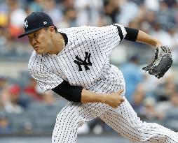 Baseball: Tanaka earns 13th win as Yankees defeat Blue Jays