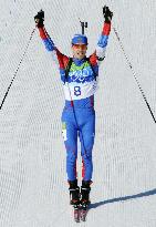 Russia's Ustyugov wins men's 15-km mass start biathlon