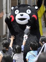 Popular bear mascot Kumamon resumes activities in quake-hit area