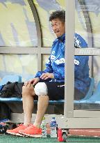Soccer: Golden oldie Miura suffers knee injury