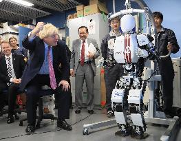 British foreign secretary in Tokyo