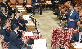 Ex-Prime Minister Noda questions incumbent Abe