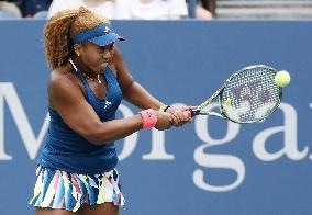 Japan's Osaka cruises into U.S. Open 3rd round