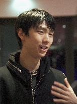 Hanyu arrives in France to compete at Grand Prix Final