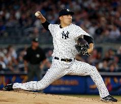 Tanaka, Darvish battle to draw in 1st meeting