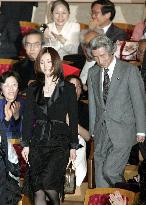 PM Koizumi, figure skater Arakawa view Italian opera