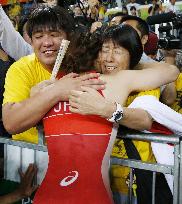 Olympics: Yoshida wins silver in women's wrestling