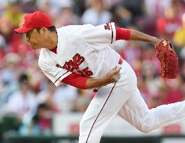 Kuroda achieves 200th win